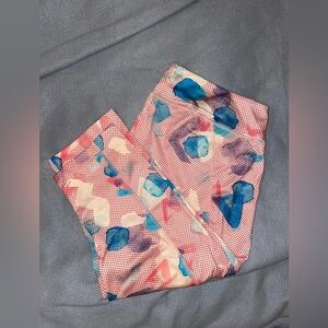 LuLaRoe 2xl Peach Design Jade Work Out Capris